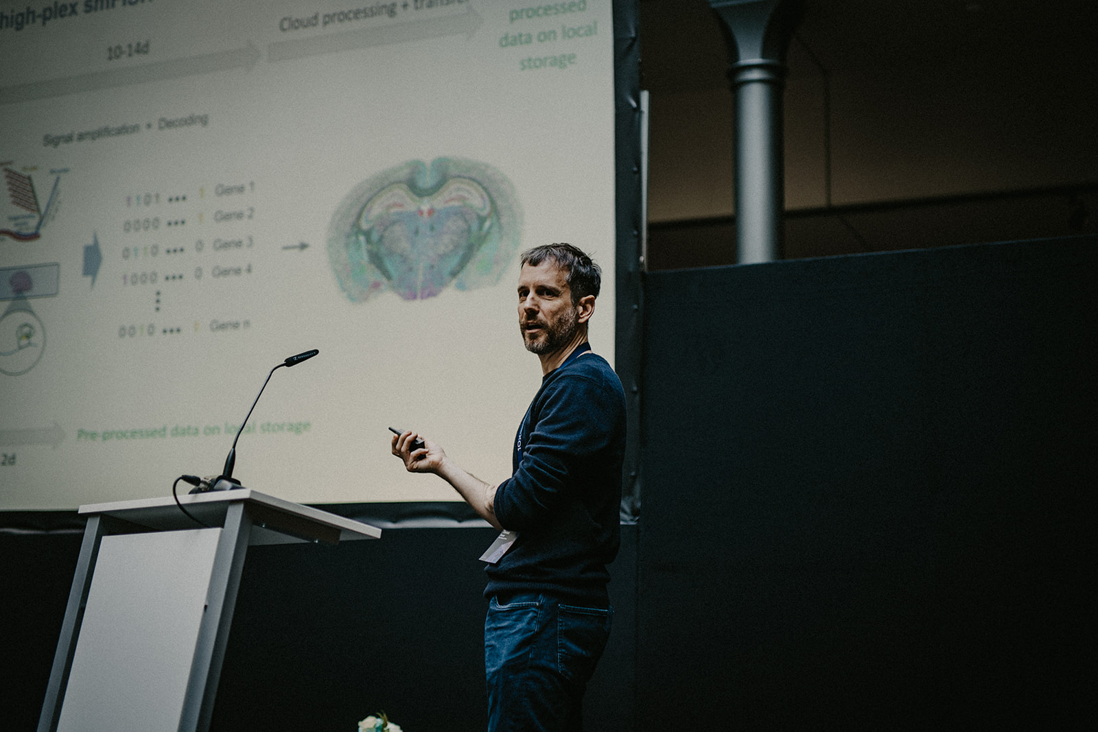 Thomas Conrad, PhD, speaking at the 10x Genomics Single Cell & Spatial Discovery Symposium in Berlin.